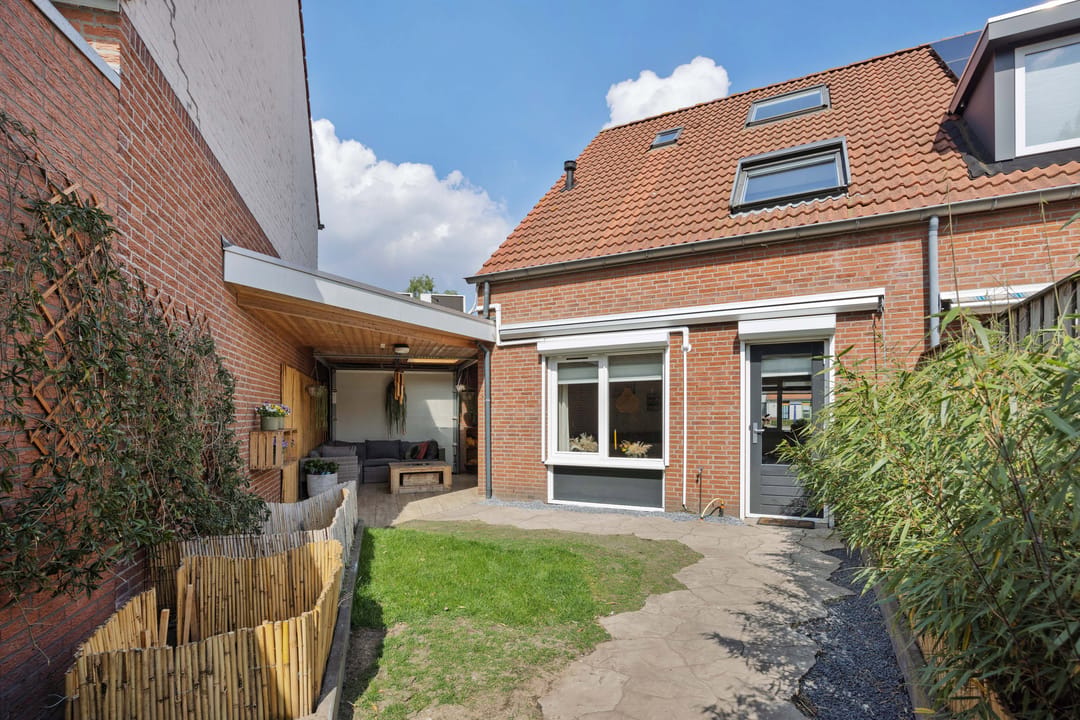 Photo 31 of Hunzestraat 32