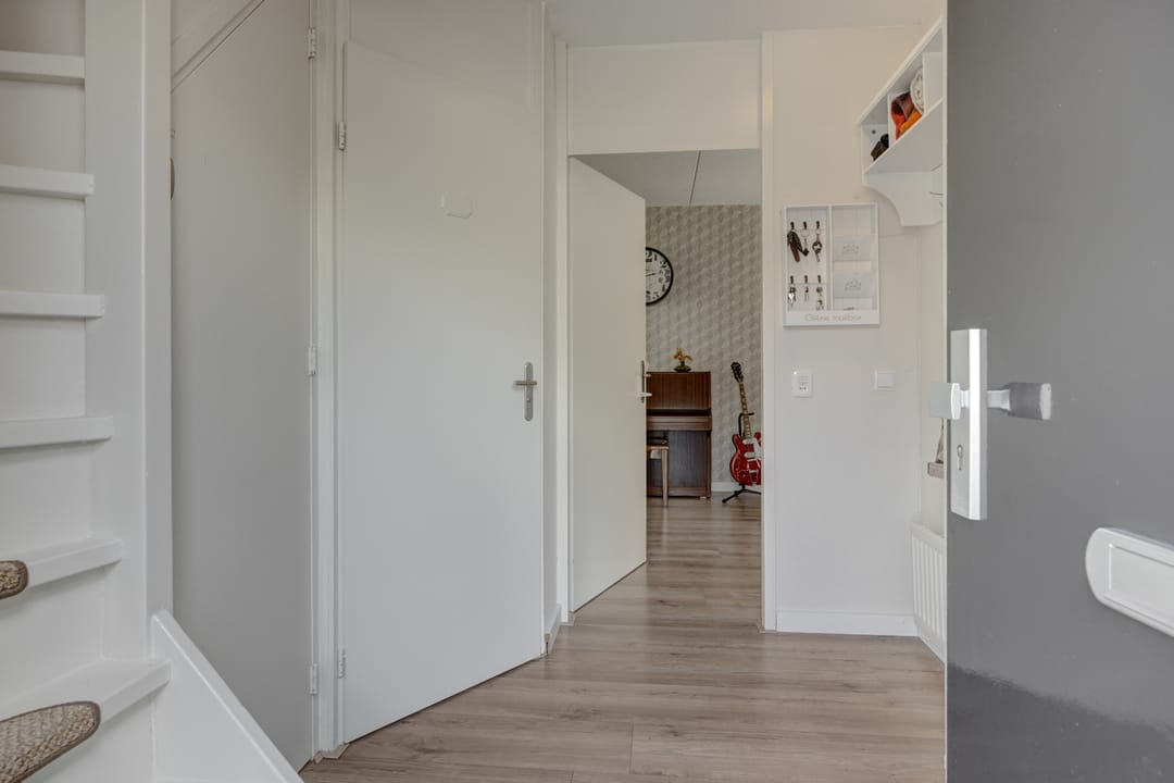 Photo 11 of Hunzestraat 32