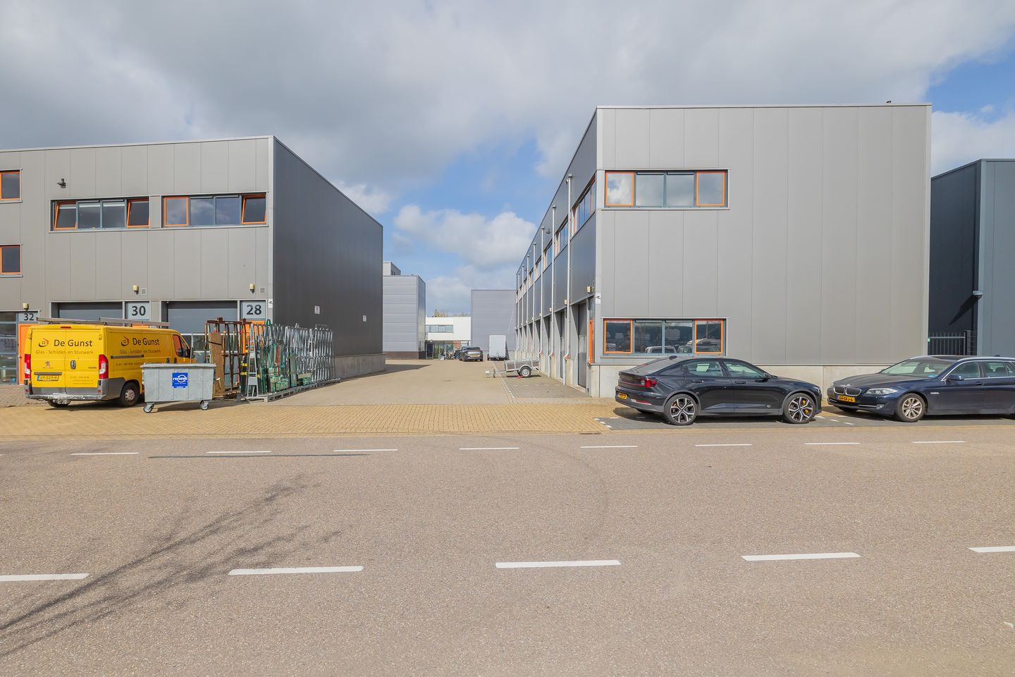 View photo 3 of Industrieweg 28-d