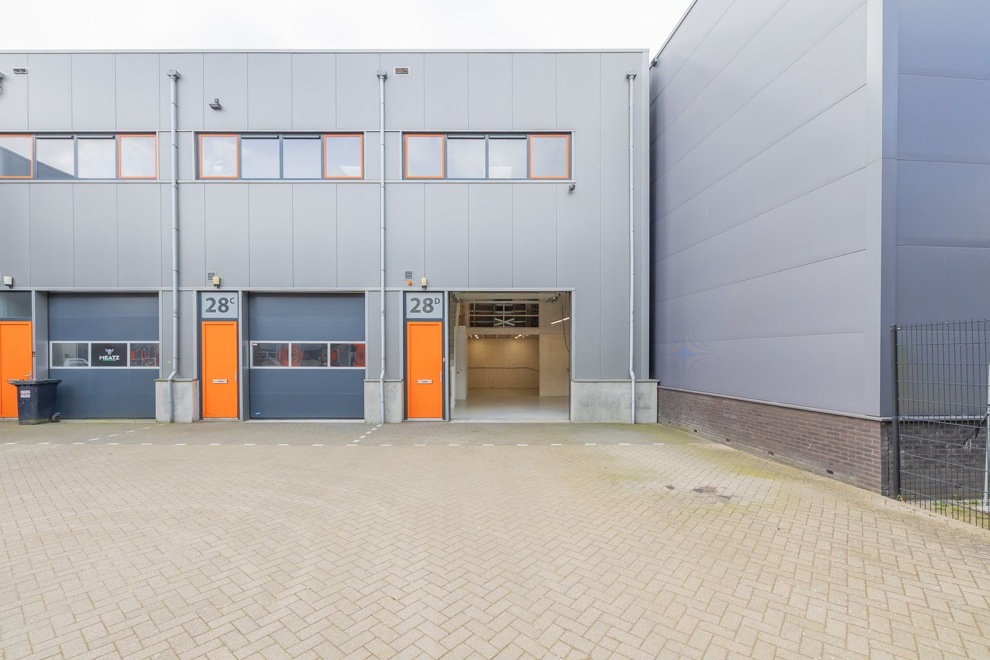 View photo 2 of Industrieweg 28-d