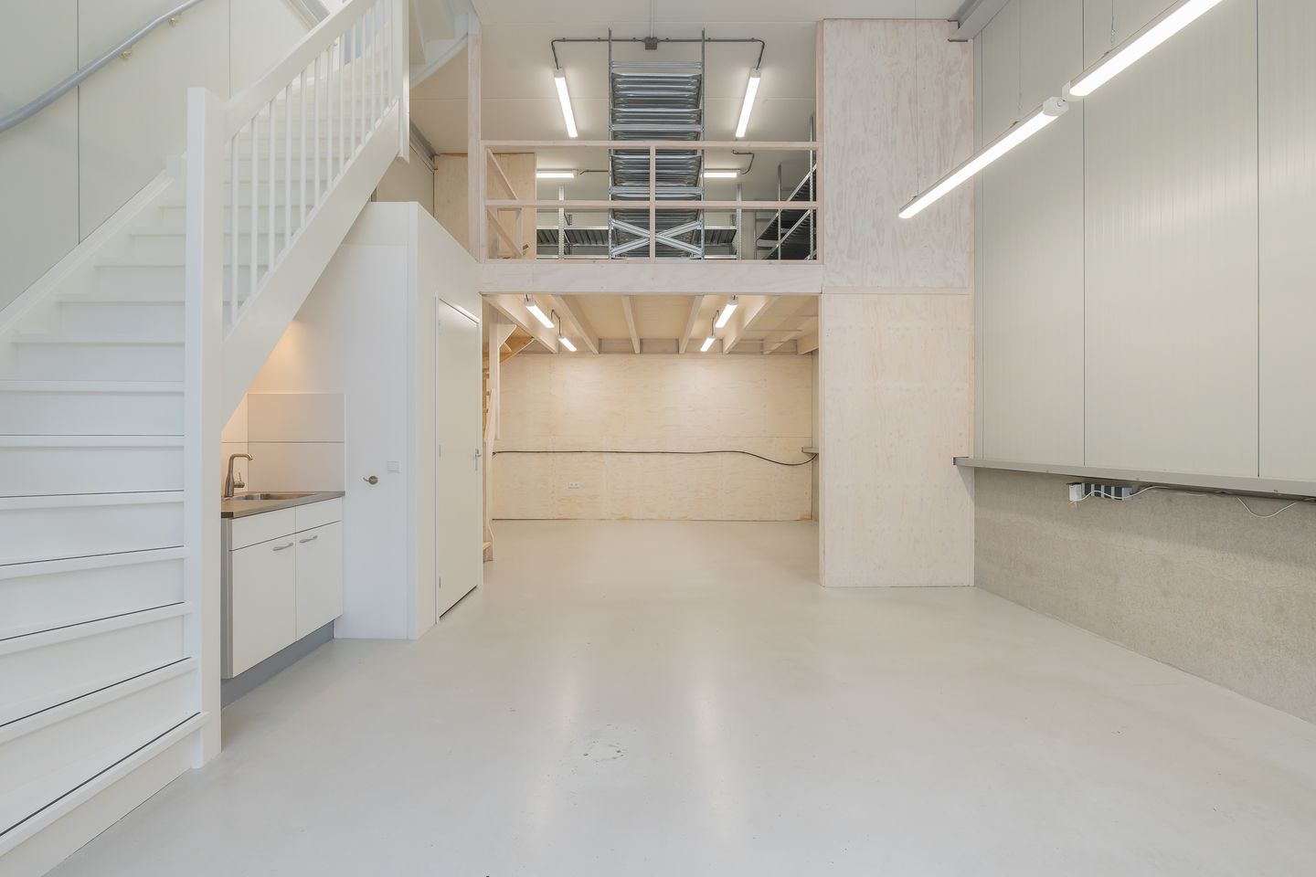 View photo 4 of Industrieweg 28-d