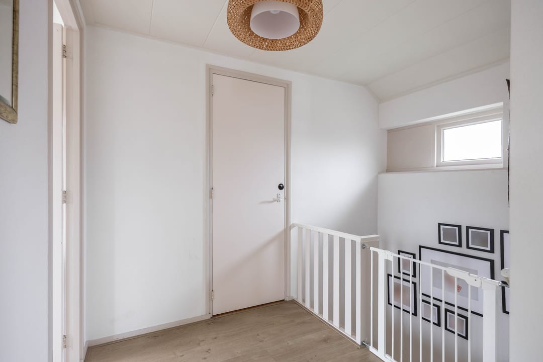 Photo 16 of Julianalaan 7