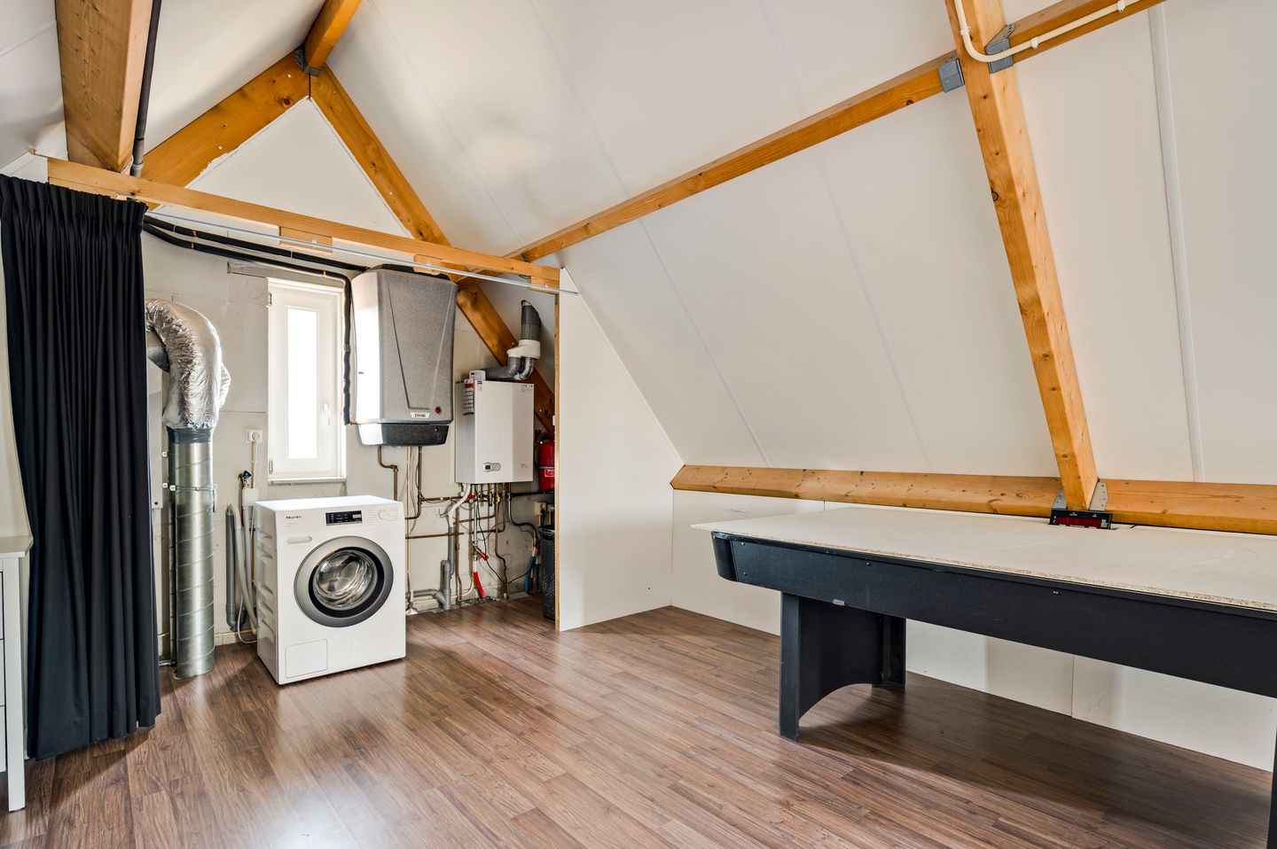 Foto 40 van Lisdodde 12-B