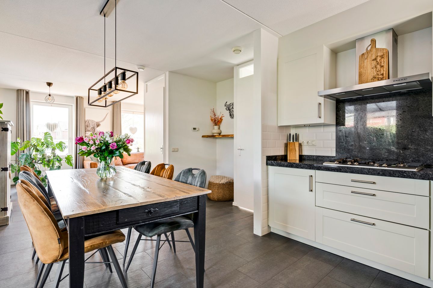 Foto 20 van Lisdodde 12-B