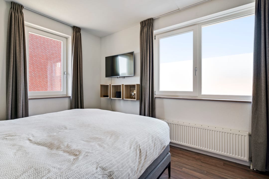 Foto 28 van Lisdodde 12-B