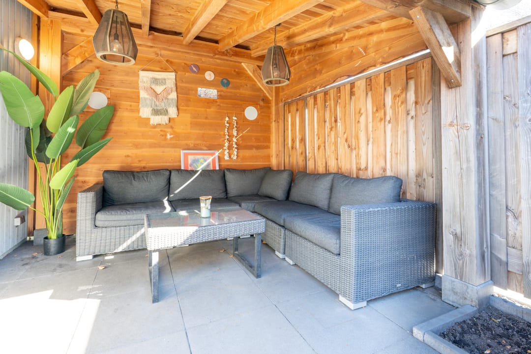 Move-in Ready Modern Corner Home in Popular Helsdingen Neighborhood — 41