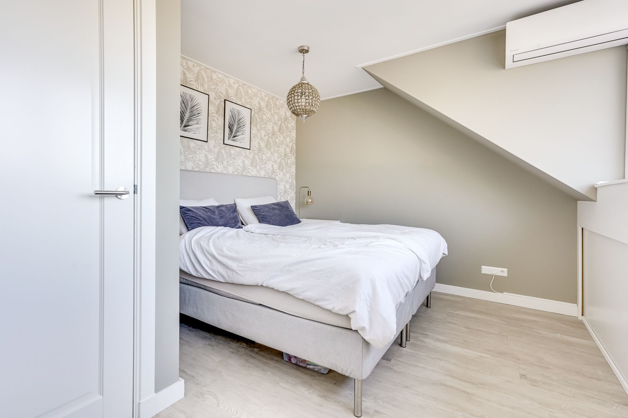 Move-in Ready Modern Corner Home in Popular Helsdingen Neighborhood — 36