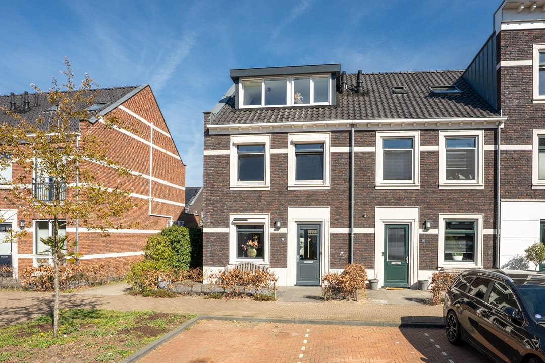 Move-in Ready Modern Corner Home in Popular Helsdingen Neighborhood — 43