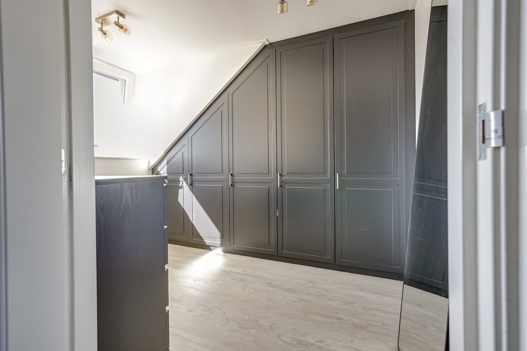 Move-in Ready Modern Corner Home in Popular Helsdingen Neighborhood — 32
