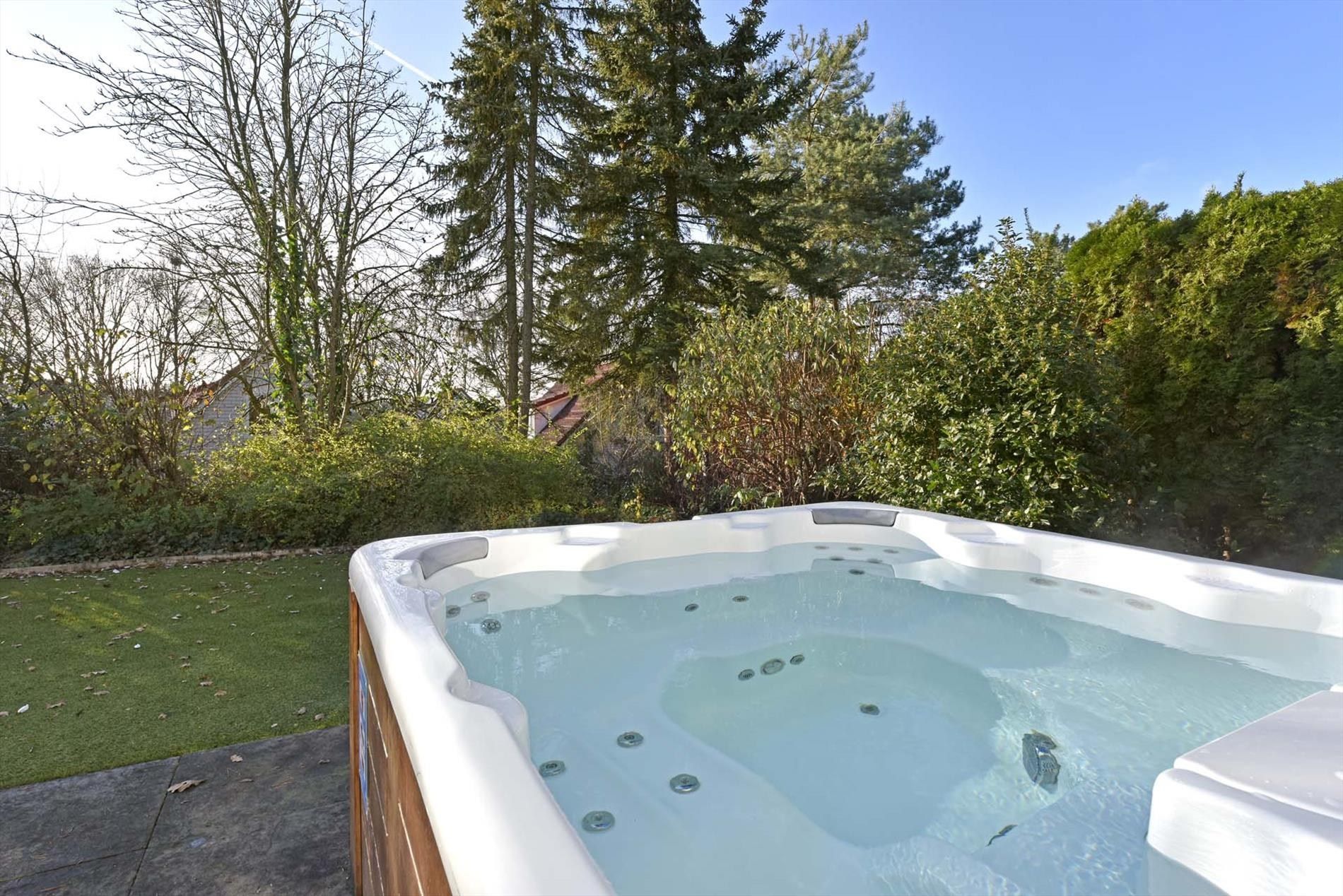 2-bedroom freehold villa in Arcen — photo 5 of 5