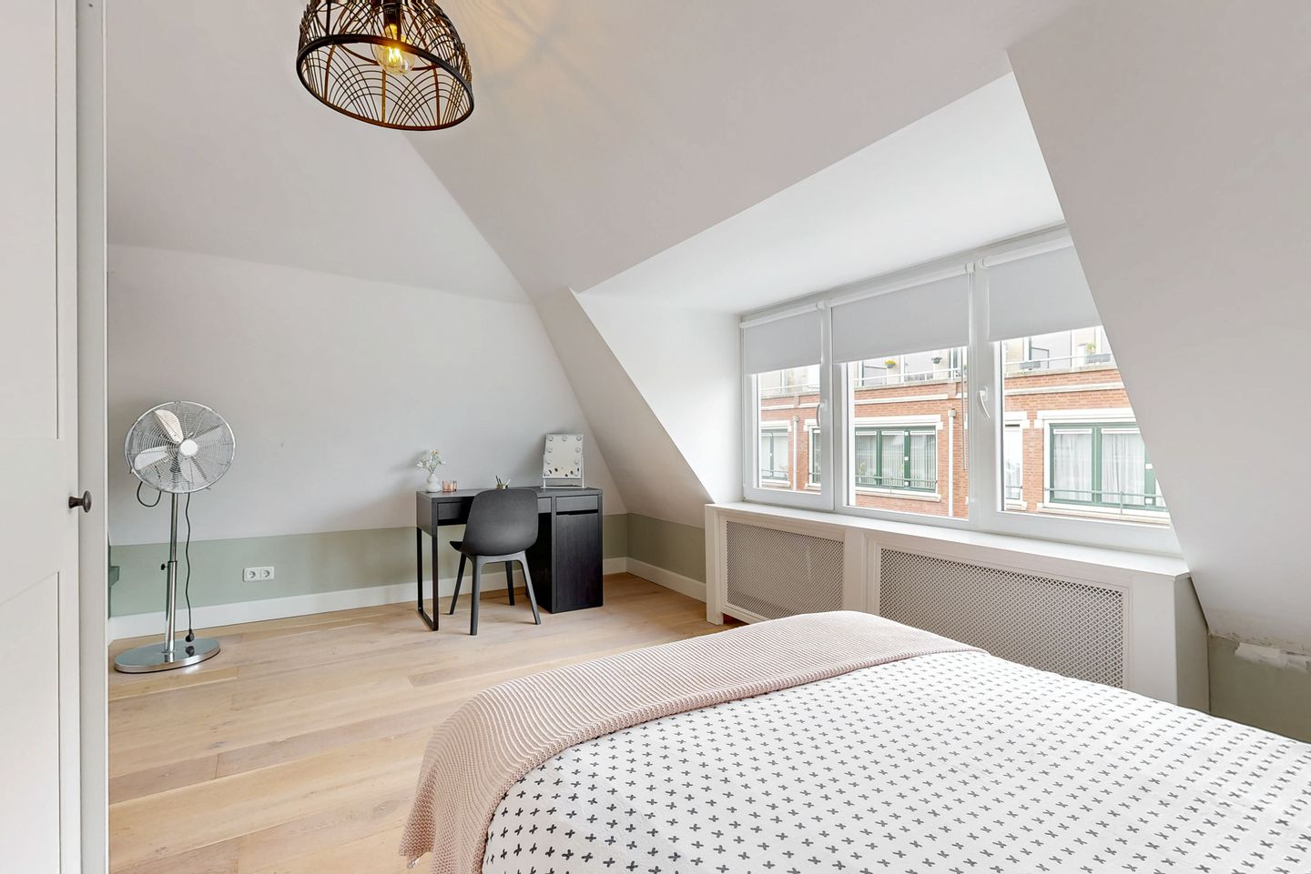 Photo 49 of Fenacoliuslaan 27