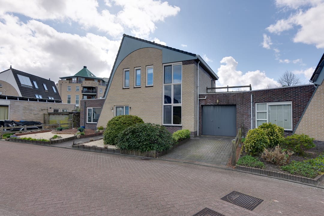 Foto 2 van Uranusstraat 1