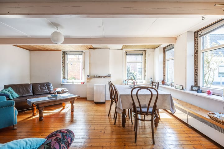 Hoekwoning te koop: Kerkstraat 9, Zoutkamp