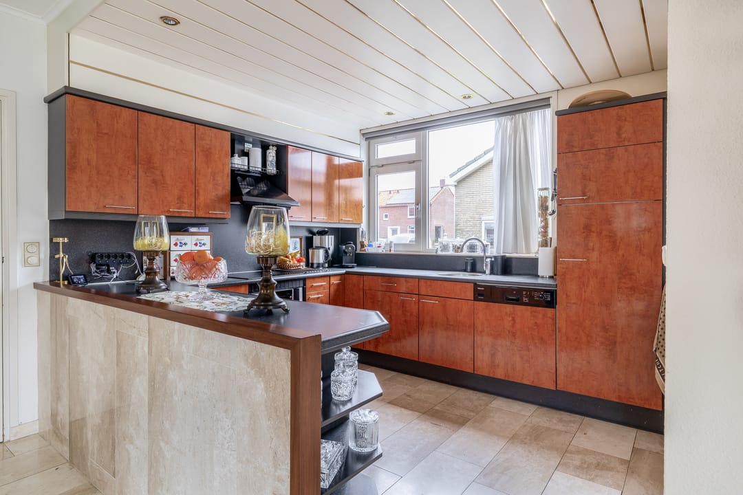 Foto 16 van Deltastraat 4