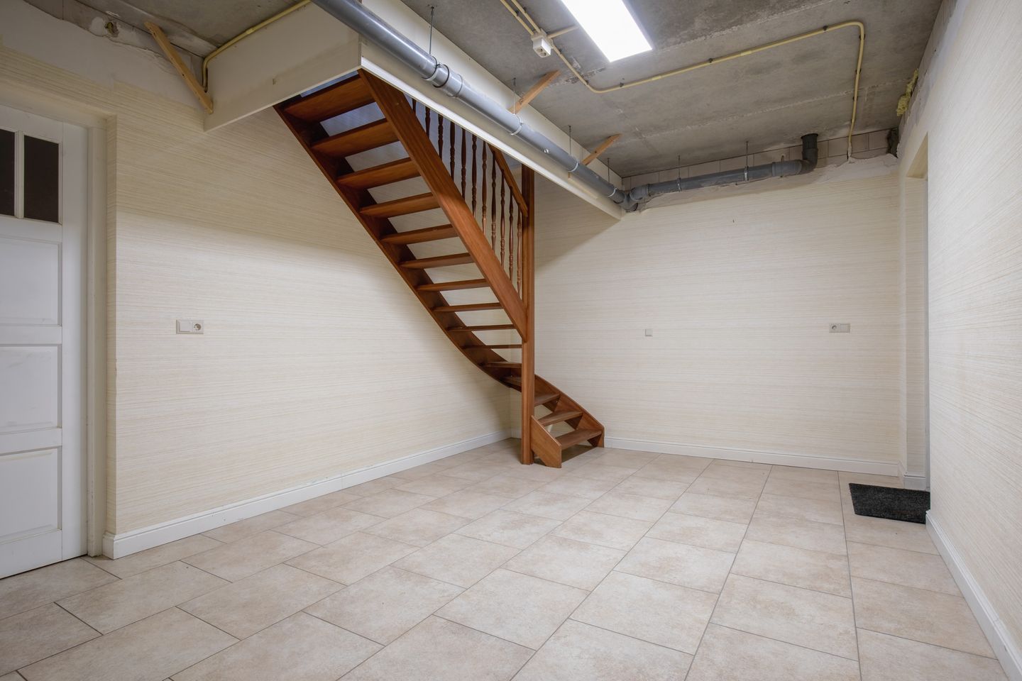 Foto 65 van Schorrenweg 21