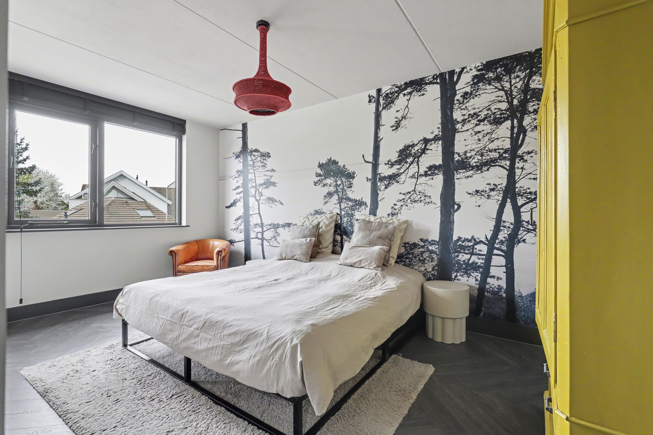 Luxury Move-in Ready Semi-Detached Home with Stunning Canopy and Four Bedrooms — 21