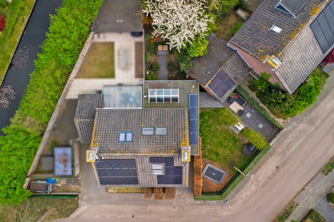 Luxury Move-in Ready Semi-Detached Home with Stunning Canopy and Four Bedrooms — 56