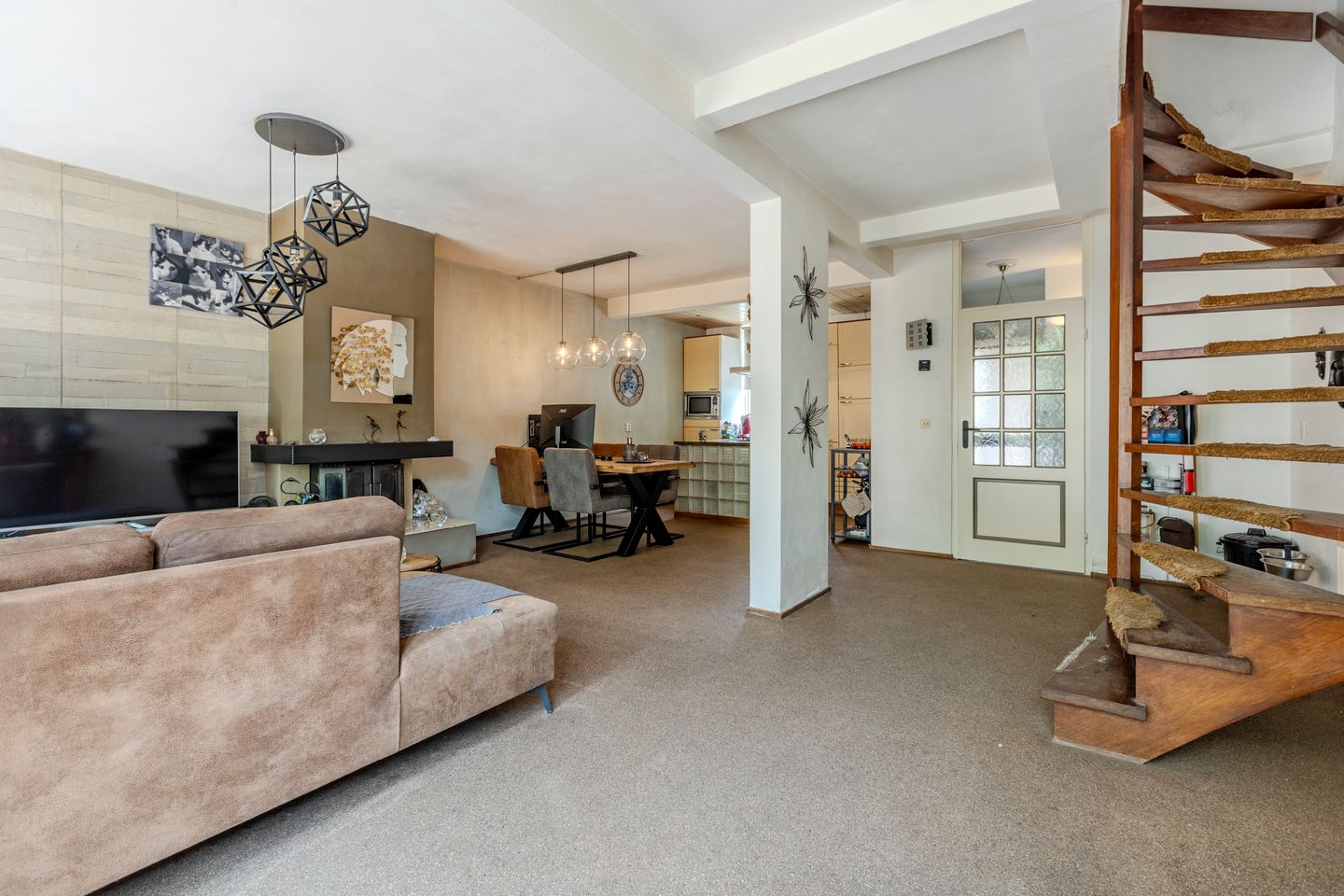 Foto 5 van Mascagnihof 618