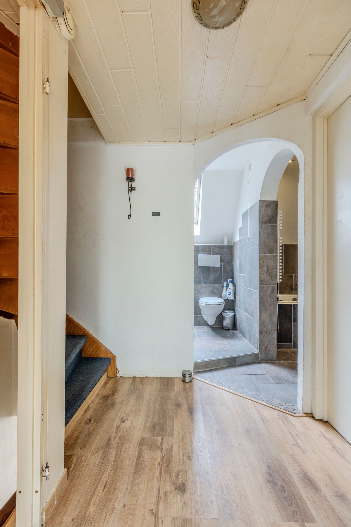 Foto 12 van Mascagnihof 618