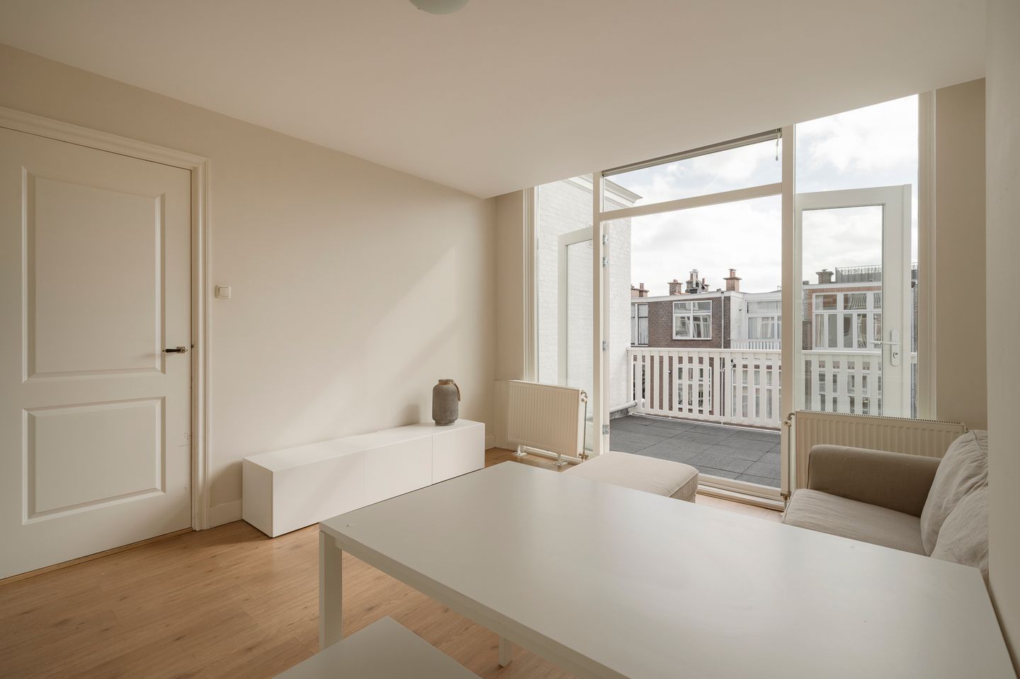 Foto 14 van Voltastraat 6-B