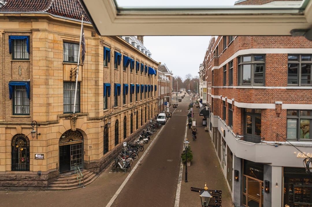 Photo 13 of Noordeinde 62-D