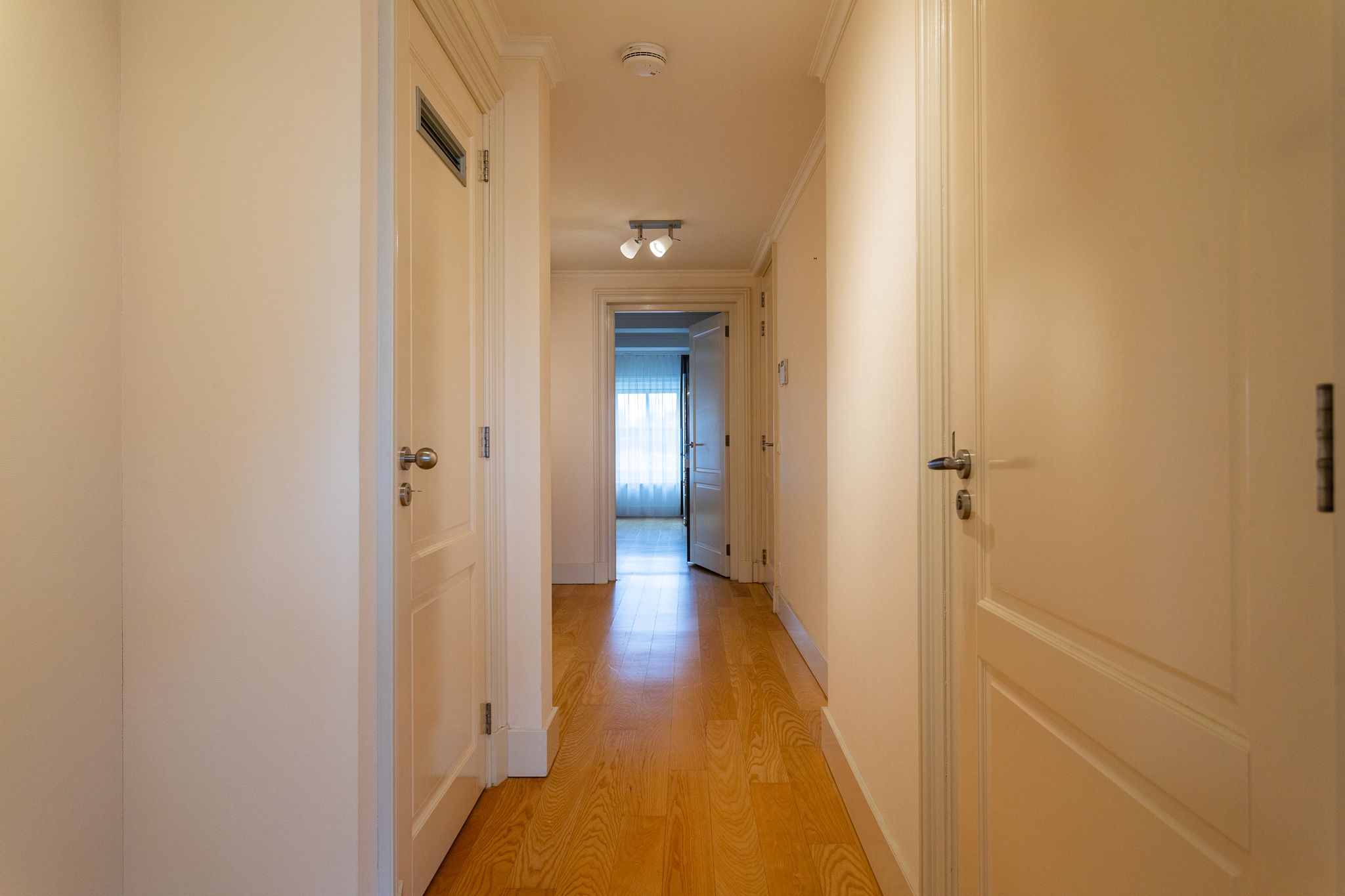 Photo 18 of Noordeinde 62-D