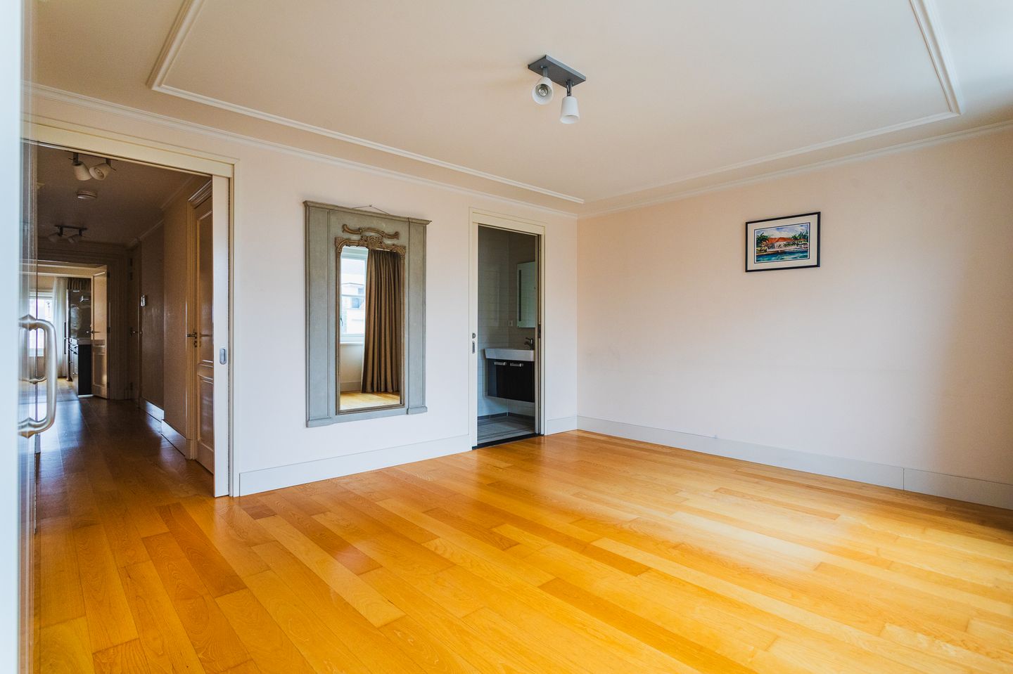 Photo 20 of Noordeinde 62-D