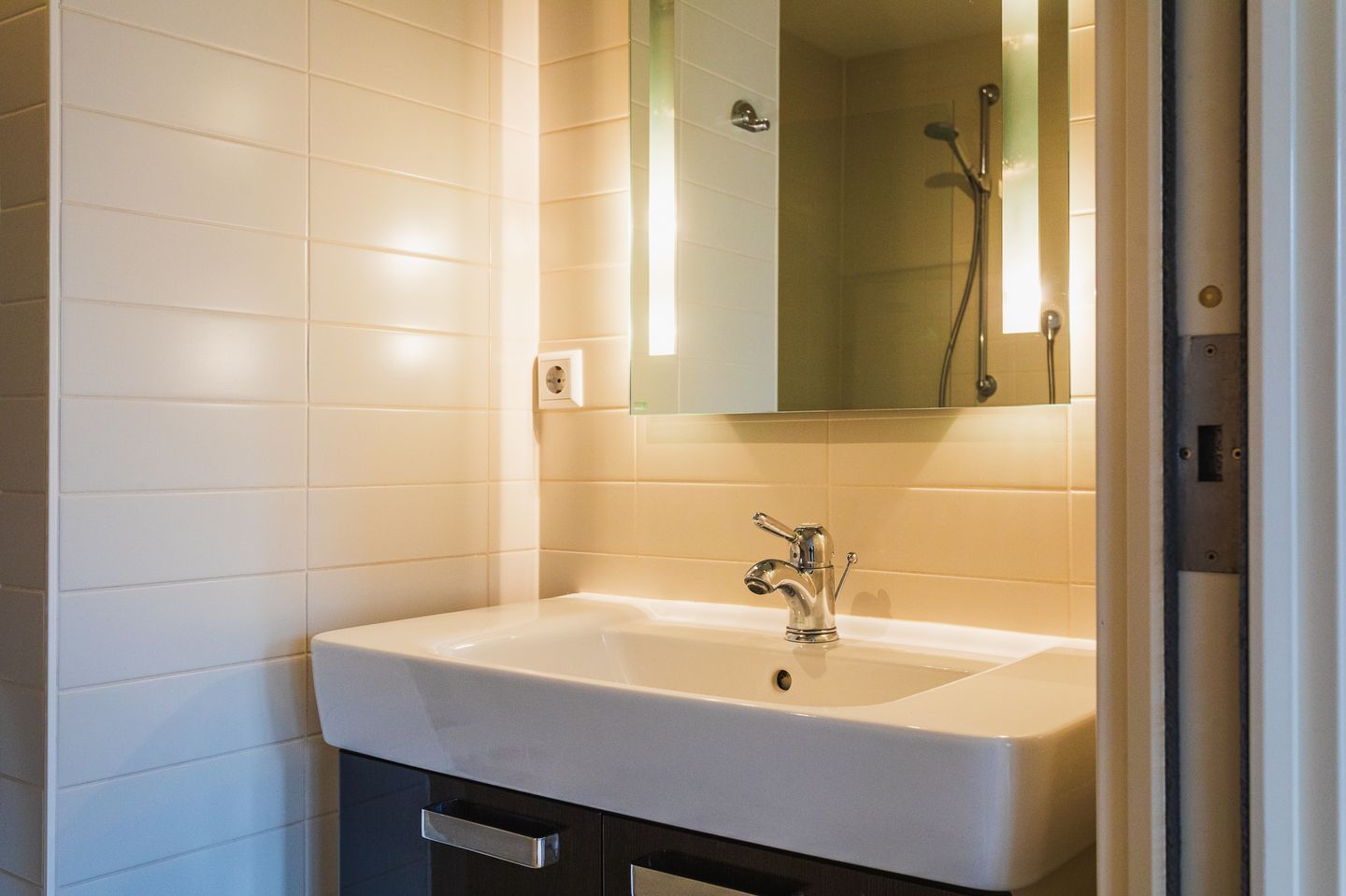 Photo 25 of Noordeinde 62-D