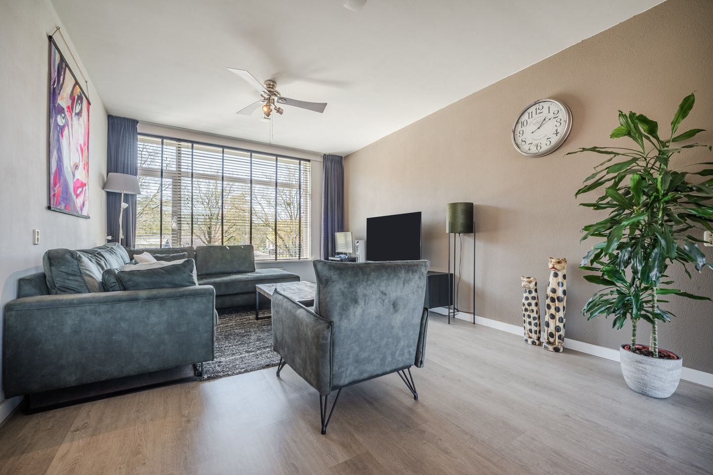 Foto 25 van Azuurweg 336