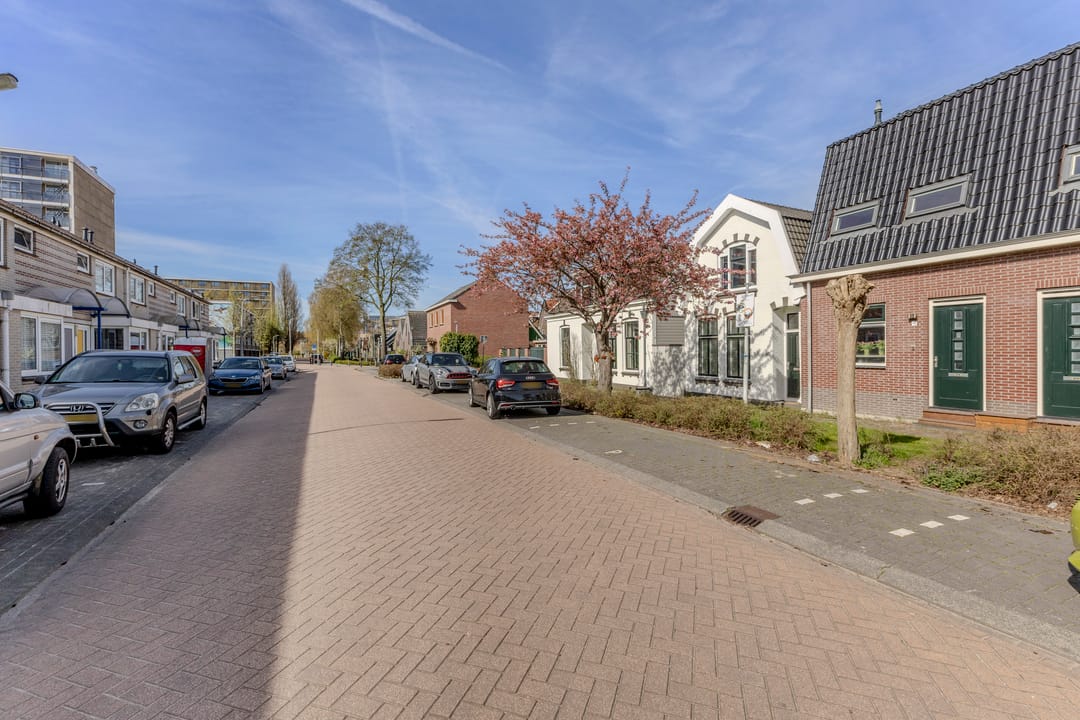 Modern Semi-Detached Home in Heart of Zaandam — 26
