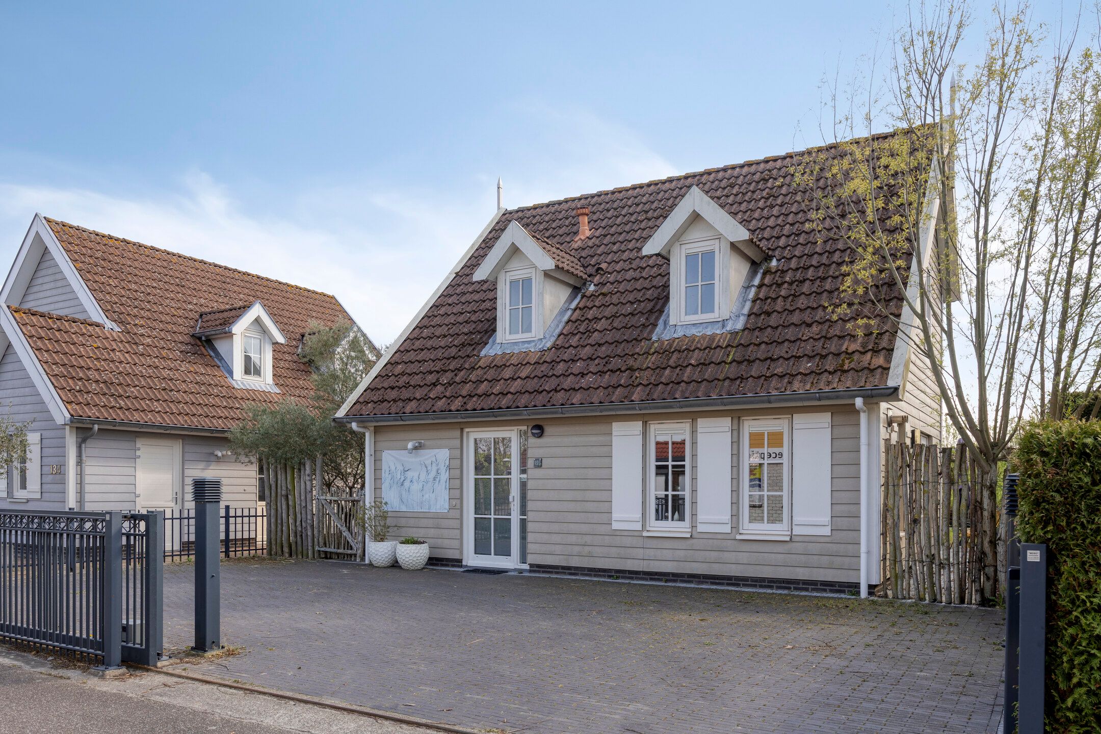 2-bedroom freehold villa in Wemeldinge — photo 5 of 5