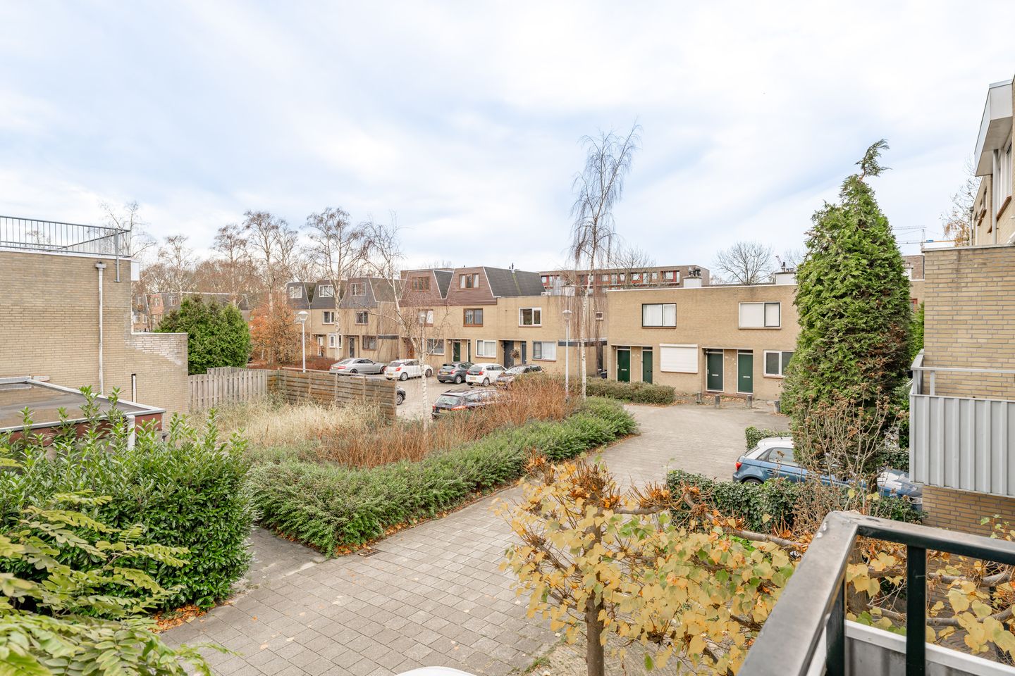 Foto 29 van Van den Berghlaan 461