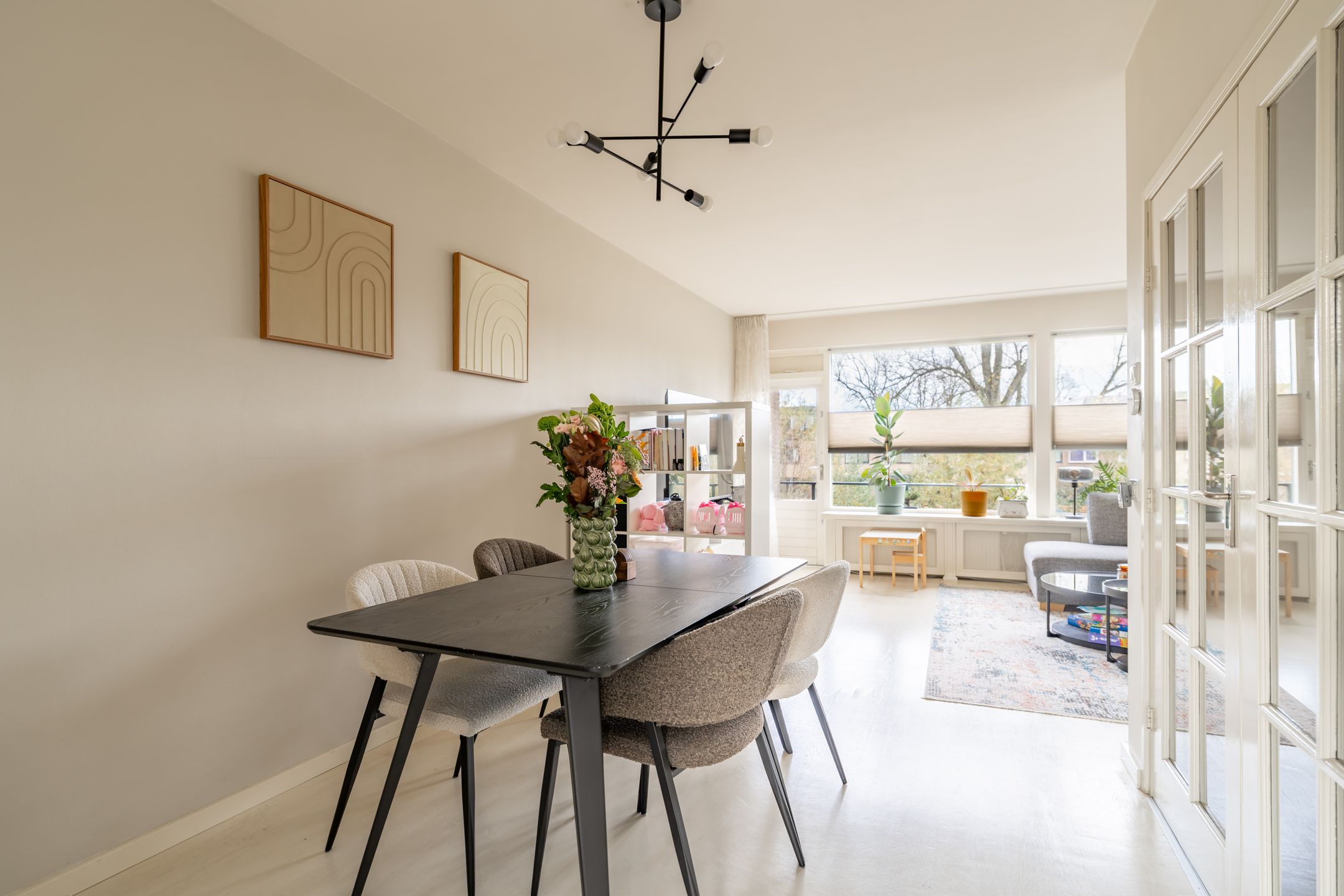 Foto 24 van Van den Berghlaan 461