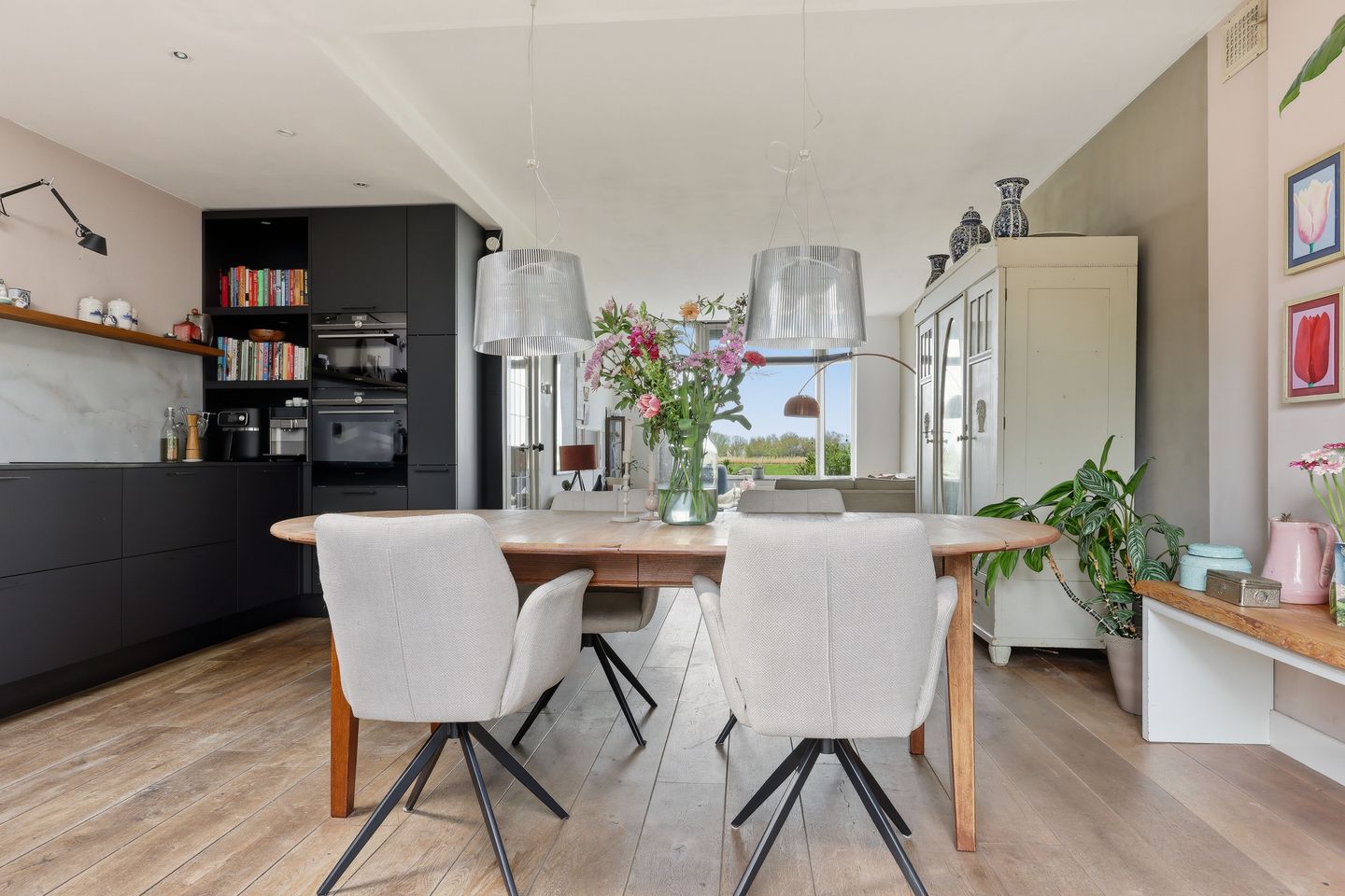 Foto 10 van Middel 68