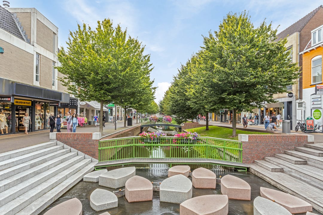 Photo 32 of Claude Monetstraat 69