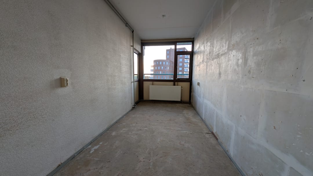 Spacious 4-room apartment with sunny southwest-facing balcony in central Leiderdorp — 23