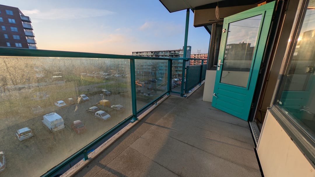 Spacious 4-room apartment with sunny southwest-facing balcony in central Leiderdorp — 17