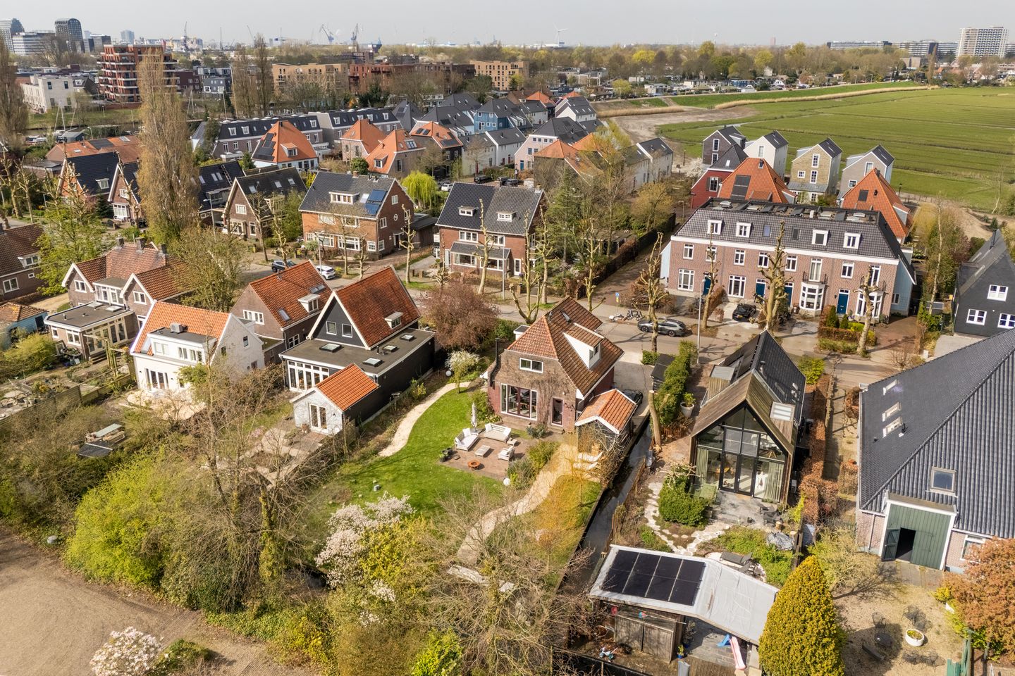 Foto 59 van Kadoelenweg 225