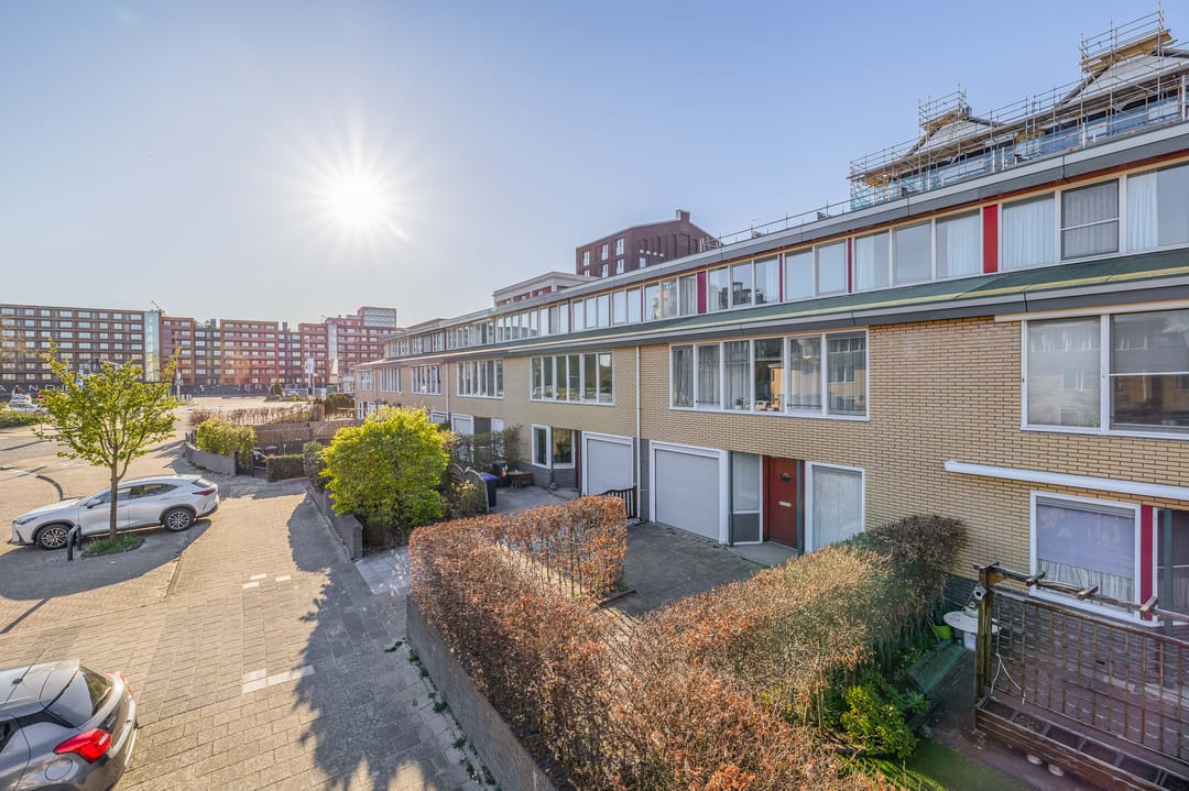 Foto 1 van Marga Klompéstraat 11