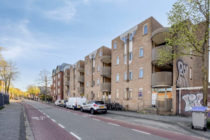 Photo 2 of Tongelresestraat 4-F