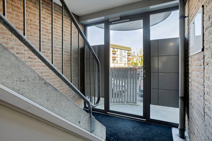 Photo 4 of Tongelresestraat 4-F