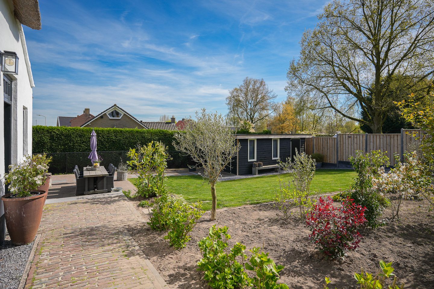Charming Monumental Dike Farmhouse from 1897 in Dreumel — 40