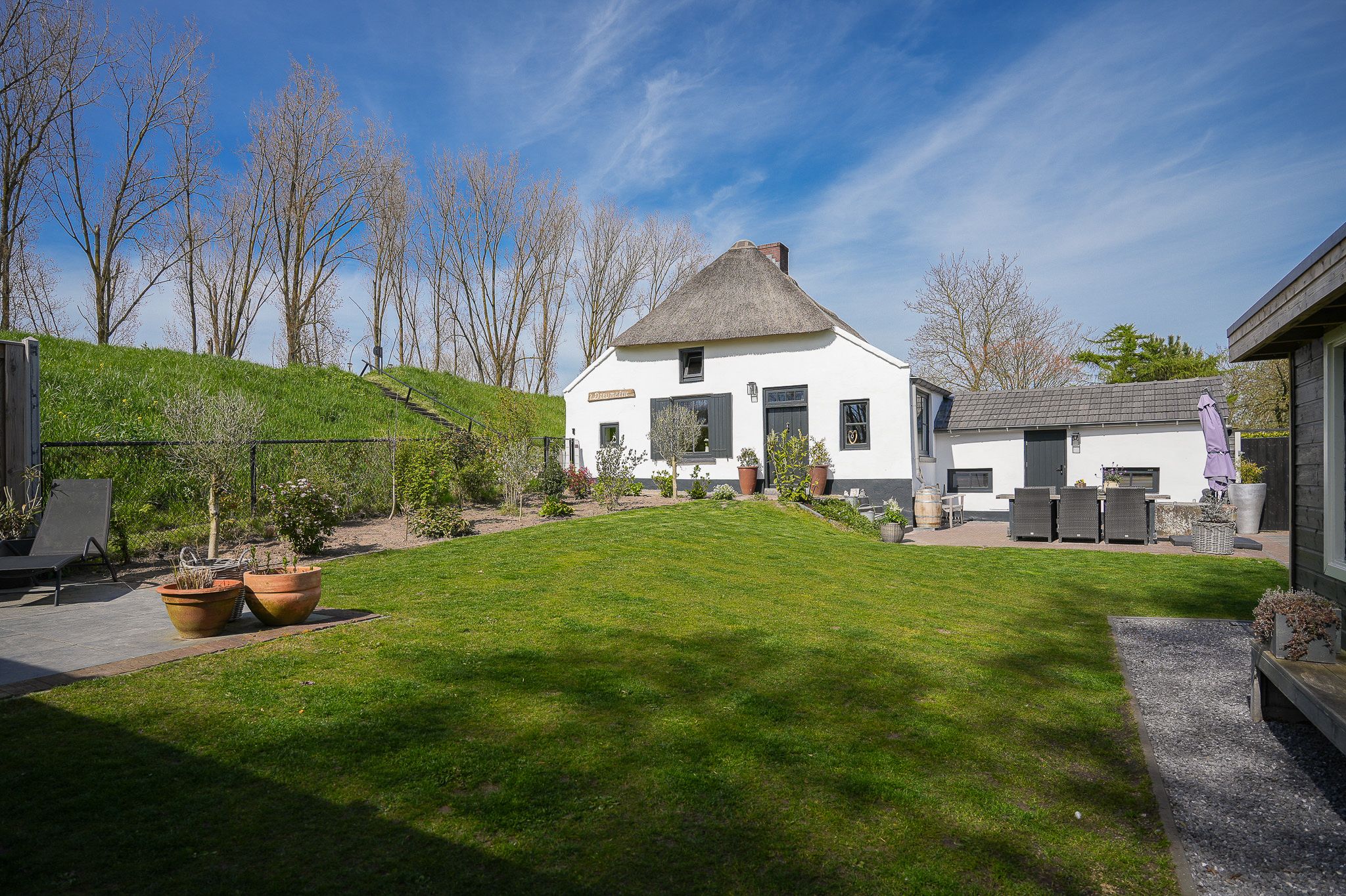 Charming Monumental Dike Farmhouse from 1897 in Dreumel — 39