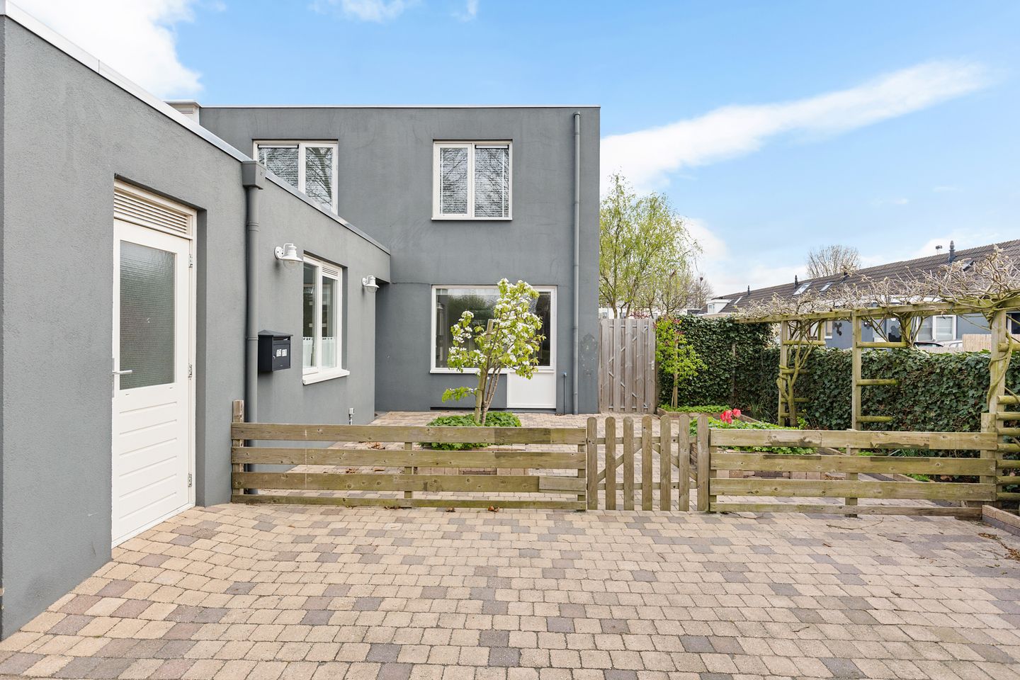 Photo 5 of Schoener 12 11