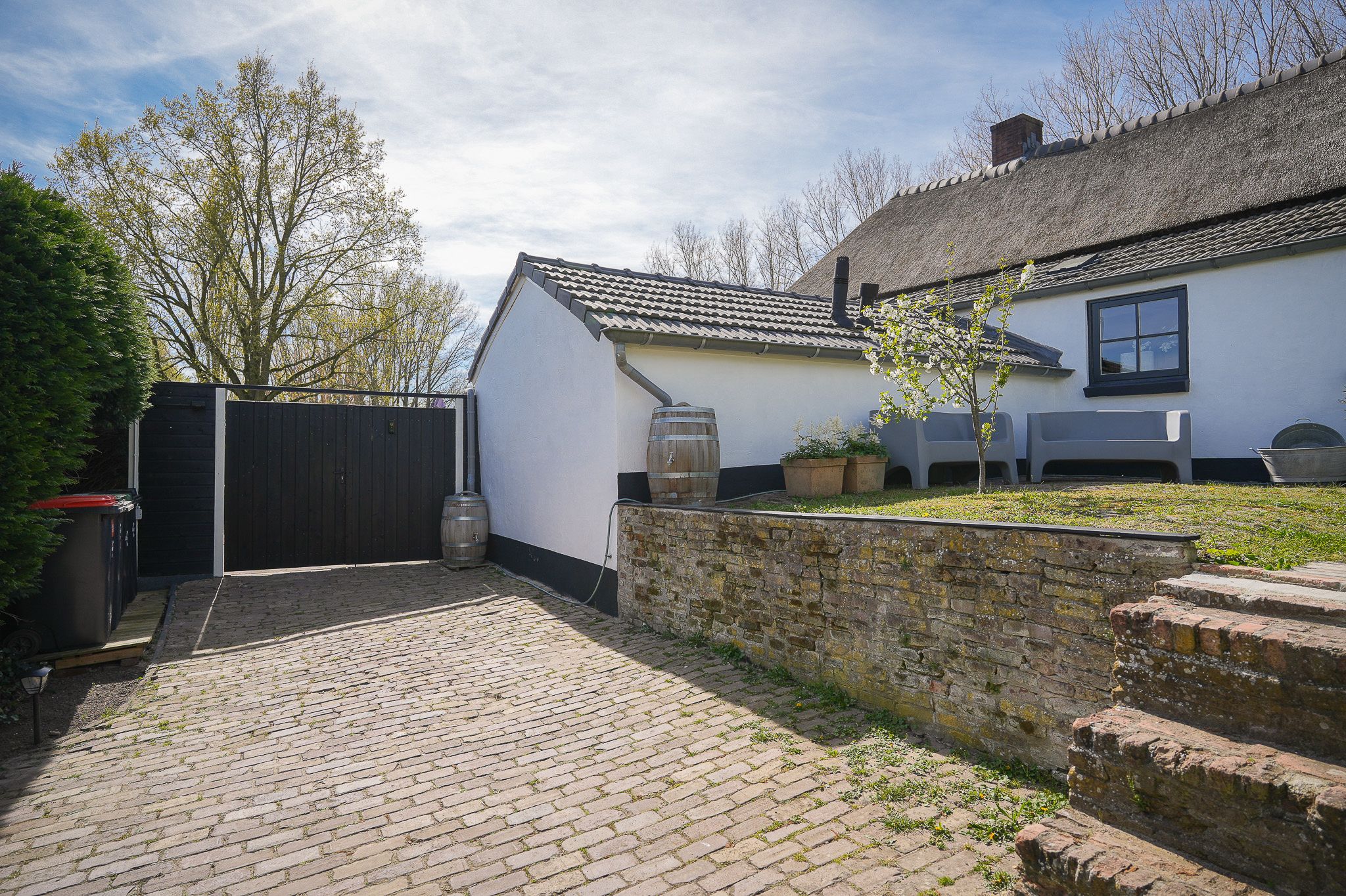 Charming Monumental Dike Farmhouse from 1897 in Dreumel — 30