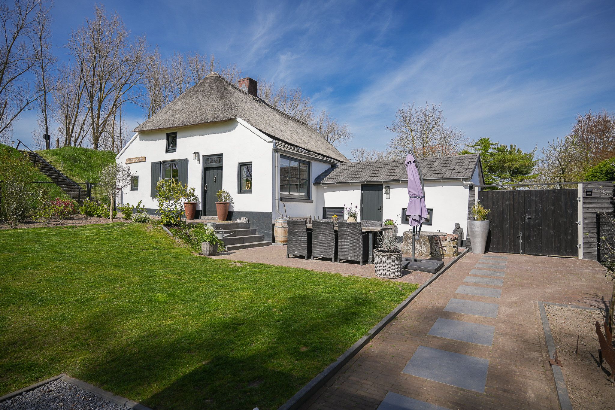 Charming Monumental Dike Farmhouse from 1897 in Dreumel — 36