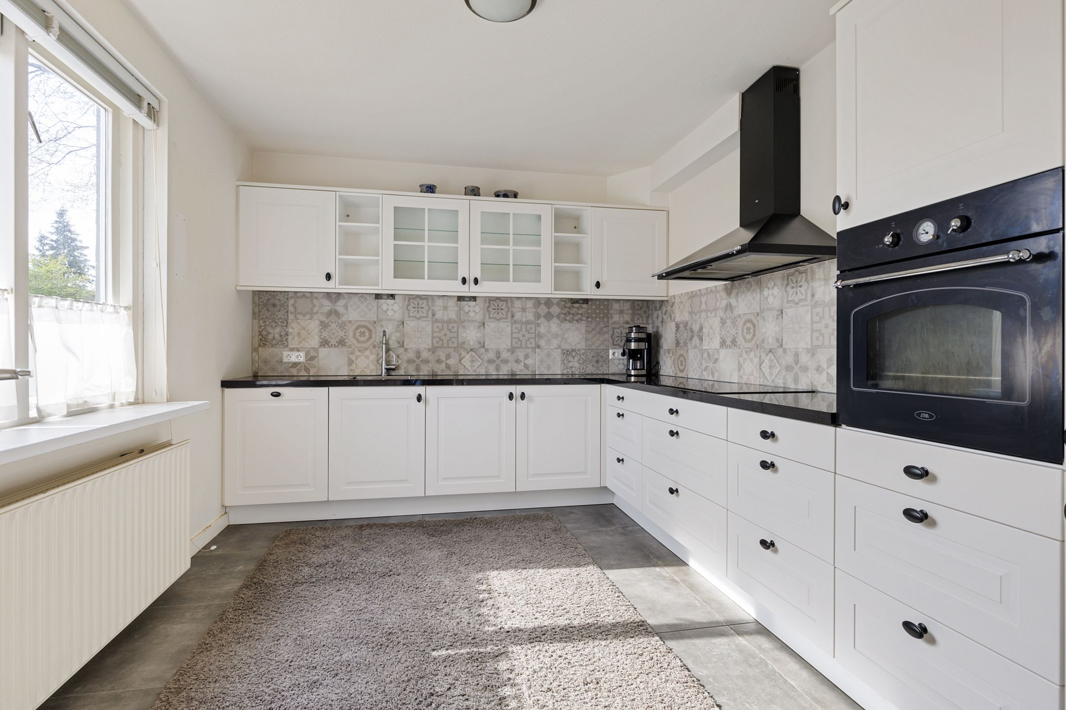 Photo 3 of Schoener 12 11