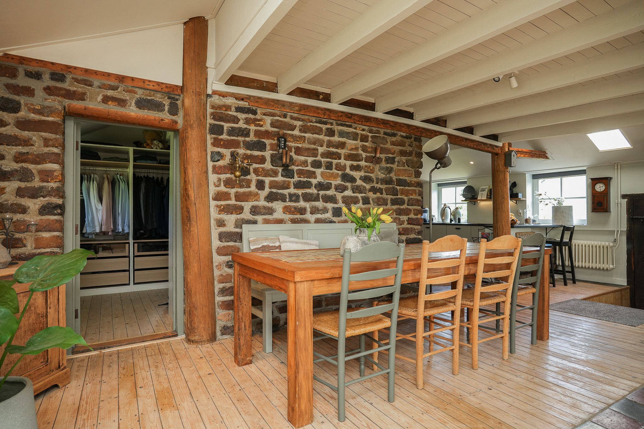 Charming Monumental Dike Farmhouse from 1897 in Dreumel — 12