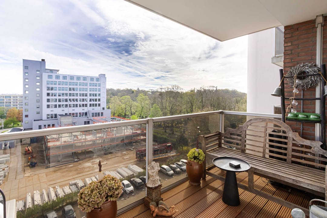 Luxurious Renovated Apartment in the Heart of Heerlen — 32