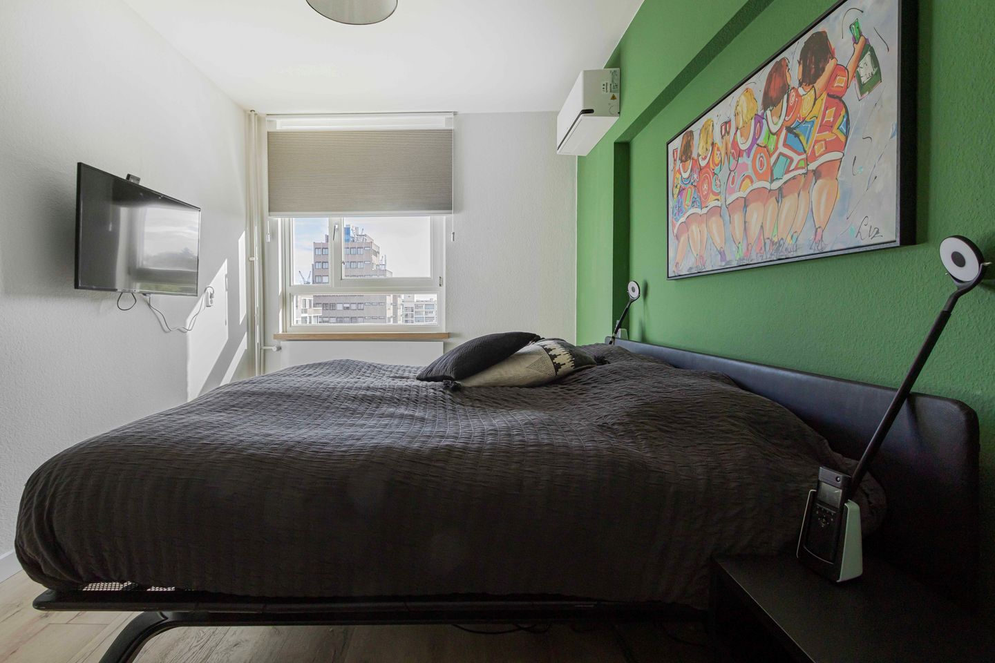 Luxurious Renovated Apartment in the Heart of Heerlen — 25